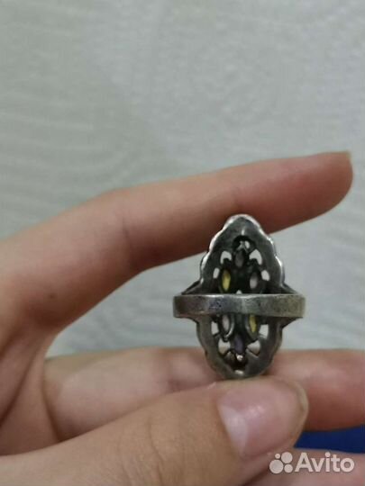 Красивая серебряная гарнитура: браслет и кольцо