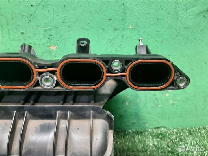 Коллектор впускной Toyota Verso R2 2009