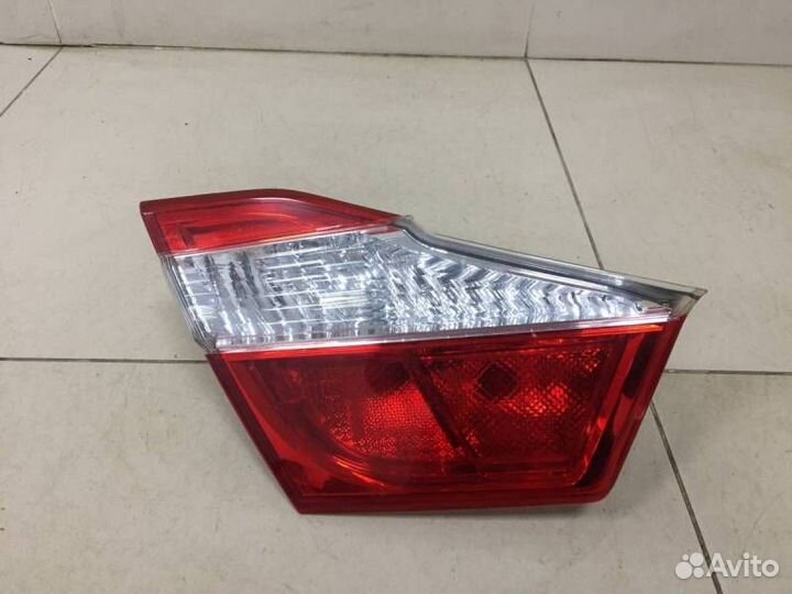 Фонарь задний внутренний левый Toyota Camry V50 20