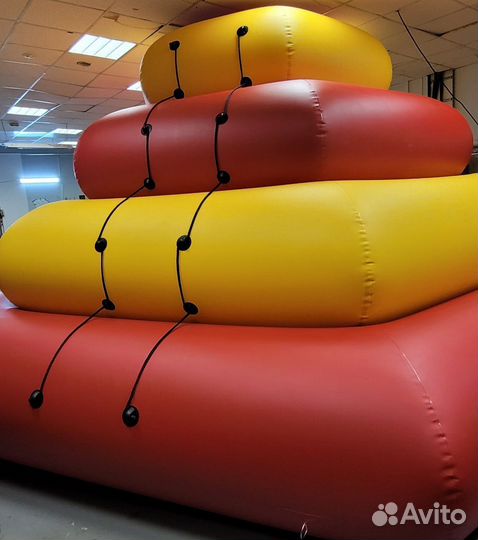 Надувной аттракцион «Горка скалодром»