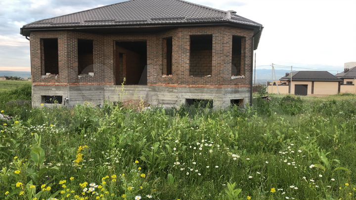 Дом 225 м² на участке 6 сот.