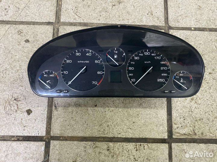 Щиток приборов peugeot 607