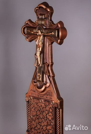 Кованый крест на могилу