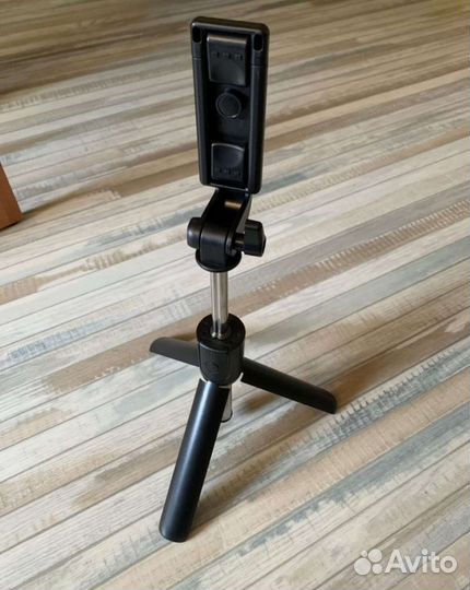 Штатив для телефона с пультом