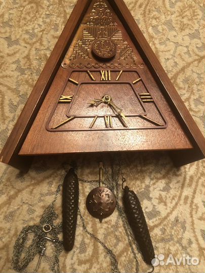 Часы настенные с кукушкой Маяк