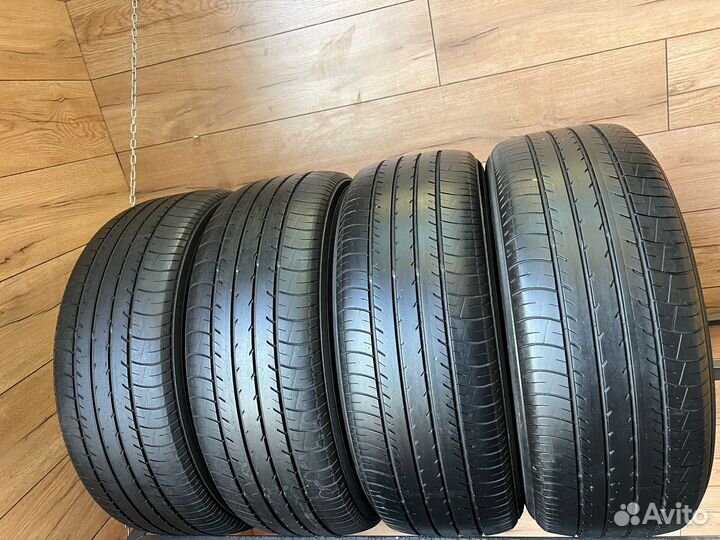 Yokohama dB Decibel E70B 215/55 R17