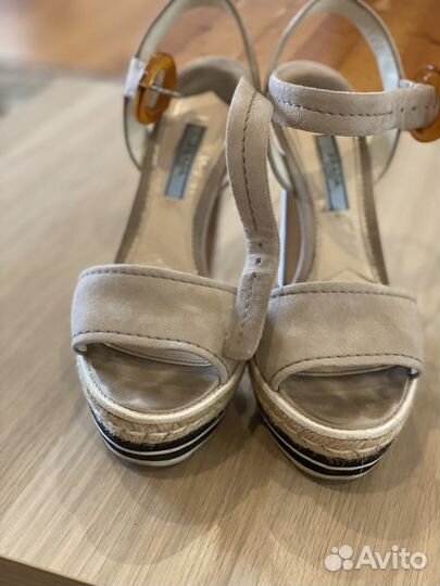 Босоножки prada 38