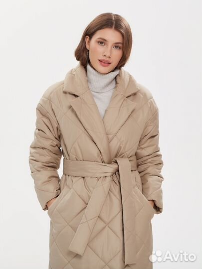 Стеганое женское пальто