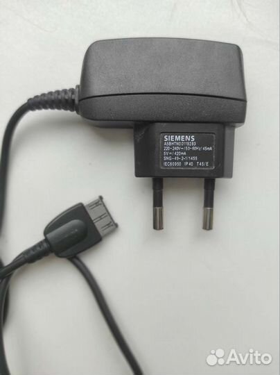 Зарядки и адаптеры