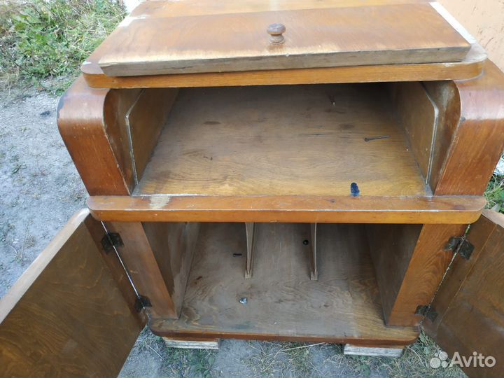 Радиола Рекорд - 60 с тумбой