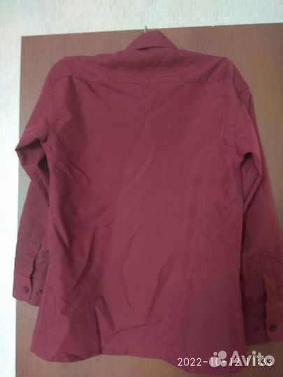 Рубашки бордовая и белая на мальчика 4-6, 122-128