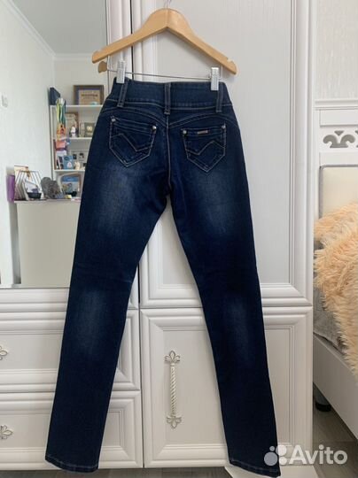 Джинсы для девочки 140