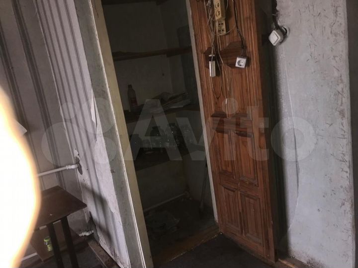 4-к. квартира, 68 м², 1/1 эт.