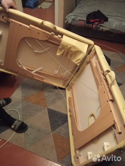 Массажный стол