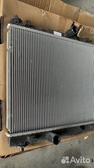 Радиатор охлаждения двс Suzuki Sx4
