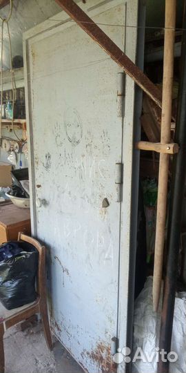 Дверь металлическая