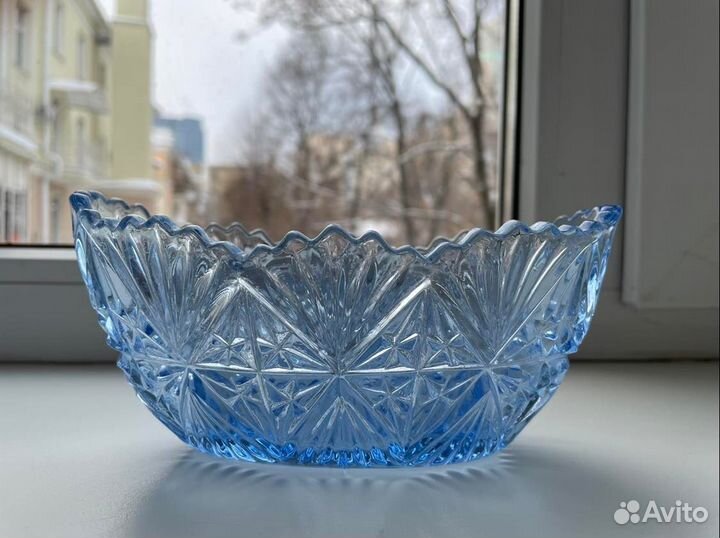 Вазочка-ладья старинная, 50-е годы