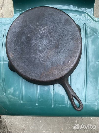 Сковорода чугунная эмалированная СССР