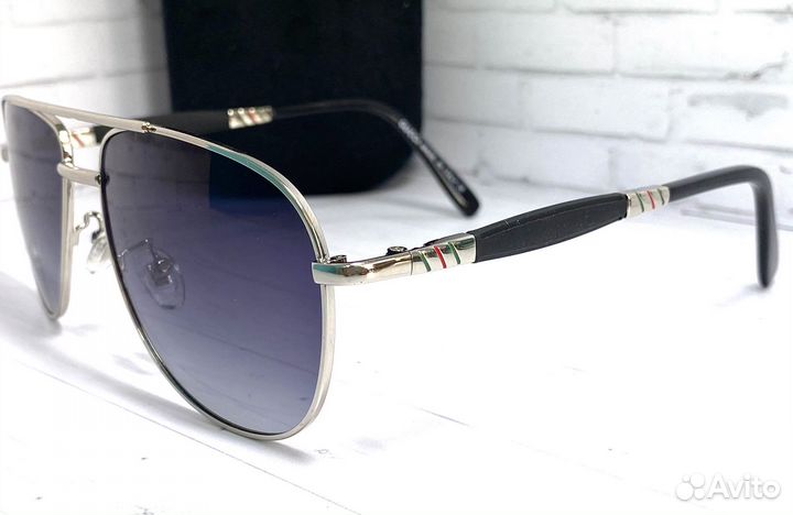 Солнцезащитные очки Gucci