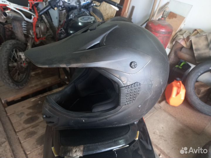 Шлем кроссовый