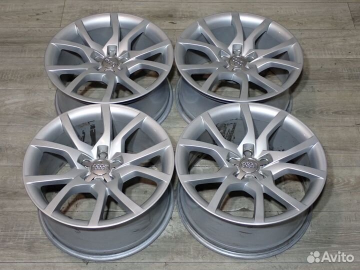 Комплект оригинальных R18 дисков Audi A5 2к