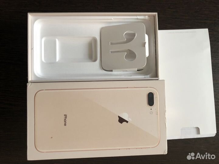 Коробка от iPhone 8+
