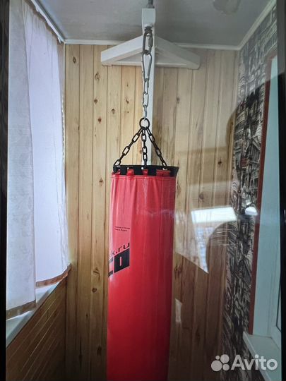 Стойка для боксерского мешка