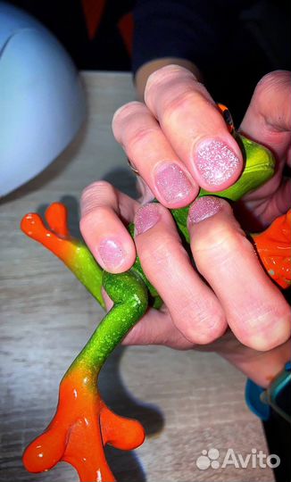 Педикюр наращивание маникюр