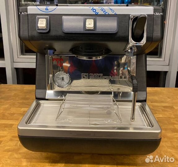 Кофемашина Nuova Simonelli черная (1 GRS)