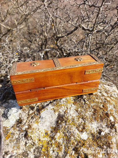 Сундук шкатулка старинная