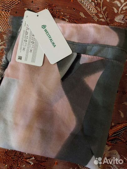 Шарфы и палантины