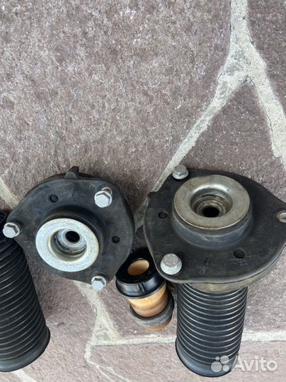 Опора переднего амортизатора VW Passat B6, B7