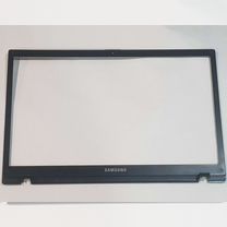 Рамка экрана Samsung np300v5a,np305v5a