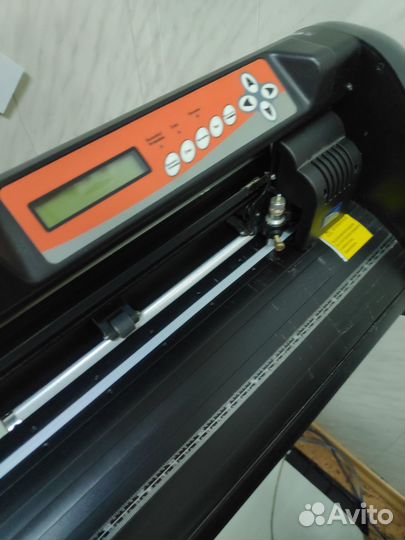Режущий плоттер б/у Лист 1350