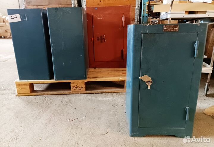 Шкафы сейфы металлические Шмо