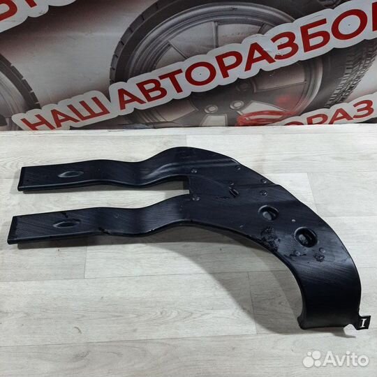 Воздуховод салона правый Chevrolet Cruze хэтчбек