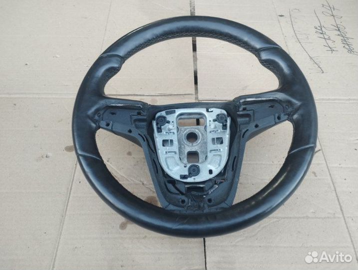 Руль Opel Astra J хэтчбек A16XER 2011