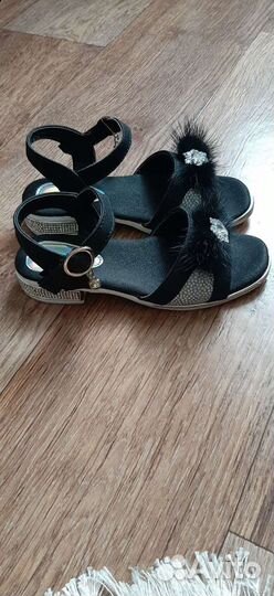 Босоножки для девочки