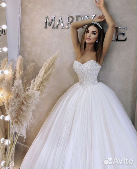 Свадебное платье пышное 42-46