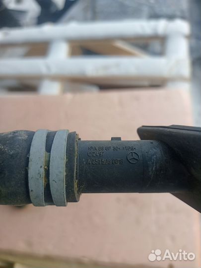 Патрубок охлаждения Mercedes GL 164 w164