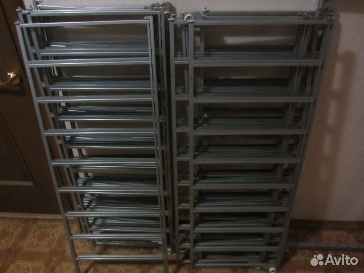 Стойка листалка металлическая на 199 дисков сд