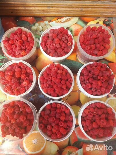 Малина в стакане