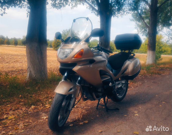 Honda NT650V Deauville