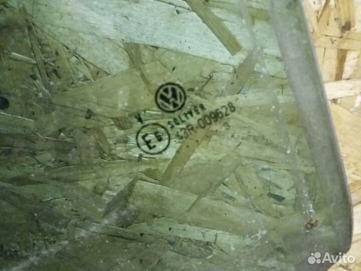 Стекло дв.задние Фольксваген Пассат В5+ универ