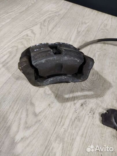 Renault Sandero 1 суппорт