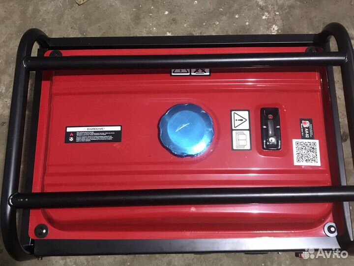 Бензиновый генератор