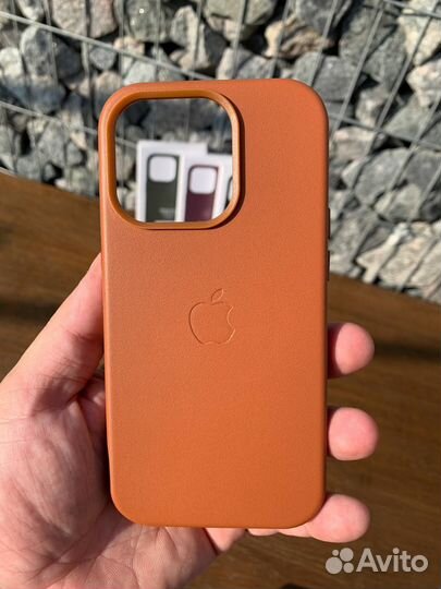 Чехлы Кожаные iPhone 14 Pro Бюджетный