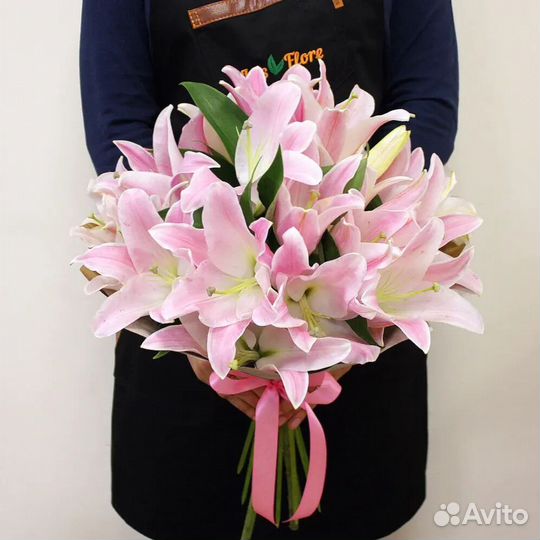 Лилии букет доставка