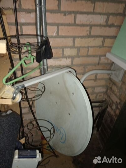 Антенна спутниковая