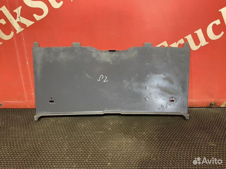 Ниша в консоль центральная Scania 5-series